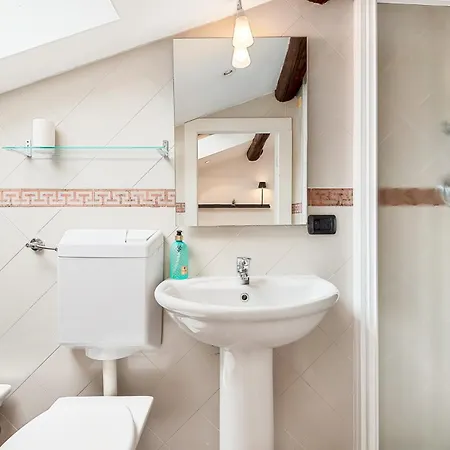 Daire The Mansarda- 5terre-best Position-3 Beds-ac La Spezia